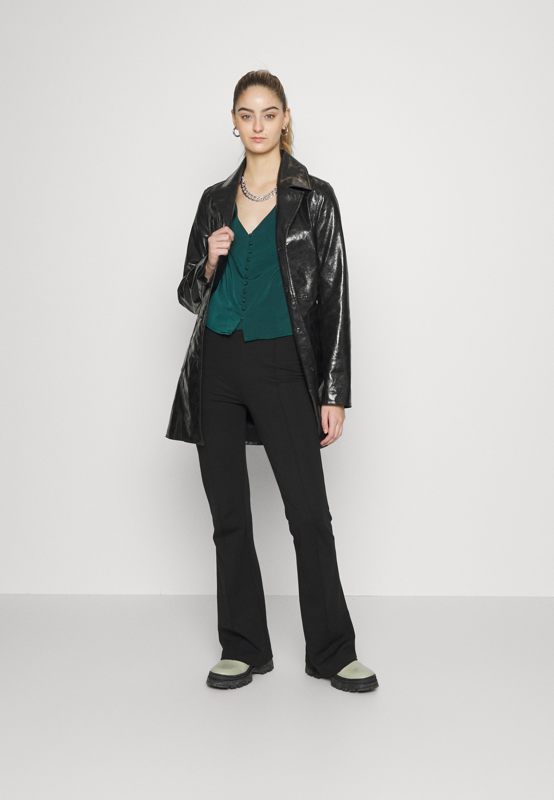Pieces PCKARLA FLARED - Leggings 