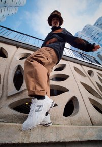 New Balance 610 UNISEX - Sportcipő - white