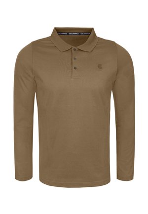 Braunes Langarm-Polohemd mit drei schwarzen Knöpfen und kleinem gesticktem Logo auf der Brust, aus Baumwollstoff, Kragen mit Markenname auf der Innenseite.