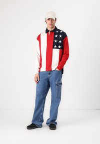 Tommy Hilfiger AMERICANA FLAG RUGBY UNISEX - Sudadera - desert sky