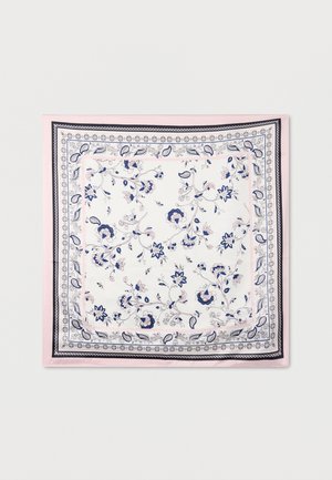 Kvadratni svileni šal s ružičastim obrubom i složenim uzorcima tamnoplavih i svijetloružičastih cvjetnih i paisley motiva na bijeloj podlozi.