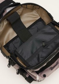 Brandit US COOPER EVERYDAYCARRY-SLING - Plecu soma - urban