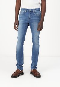 Tommy Jeans - SCANTON SLIM - Jean slim - denim medium Image miniature 1