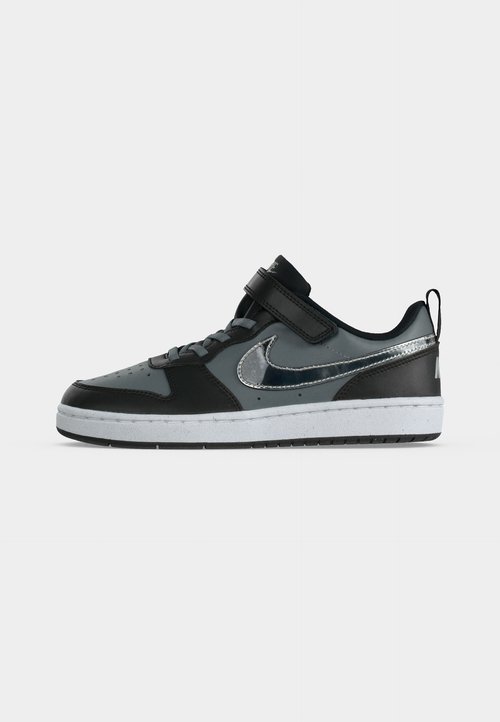 Nike COURT BOROUGH SHINE UNISEX - Trainers - black/metallic silver-coloured/smoke grey — photo 2