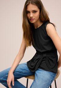 Next BOW DETAIL SLEEVELESS .  - REGULAR FIT - Top - black