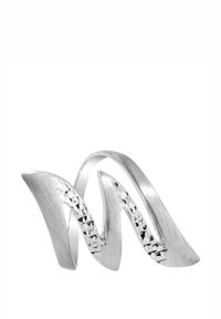 Bague abstraite en argent avec un design ondulé, une finition brossée et des strass clairs décoratifs le long de son centre.