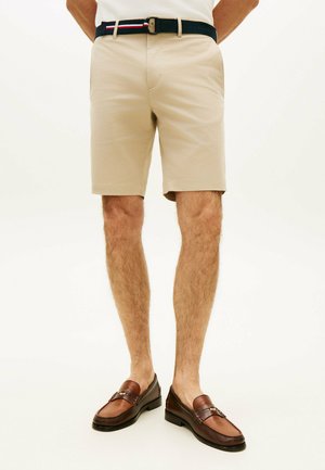 Tommy Hilfiger, DENTON 9.5 INC ESS T - Shorts - sandalwood