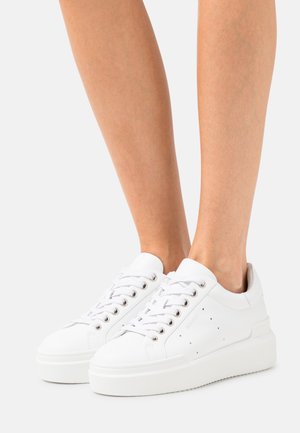 HOLLYWOOD - Trainers - white