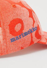 Marimekko SULKU UNIKKO - Cap - red/off white