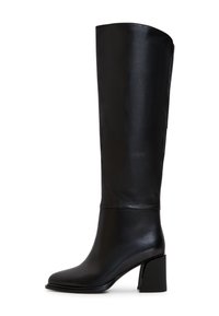 Térd feletti csizmák - black