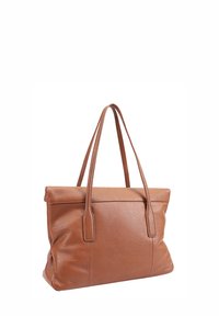 Sac fourre-tout en cuir brun avec deux longues poignées, forme rectangulaire structurée, texture lisse et un subtil détail de couture le long du haut.