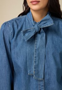 Oltre IN CON FIOCCO - Overhemdblouse - blu