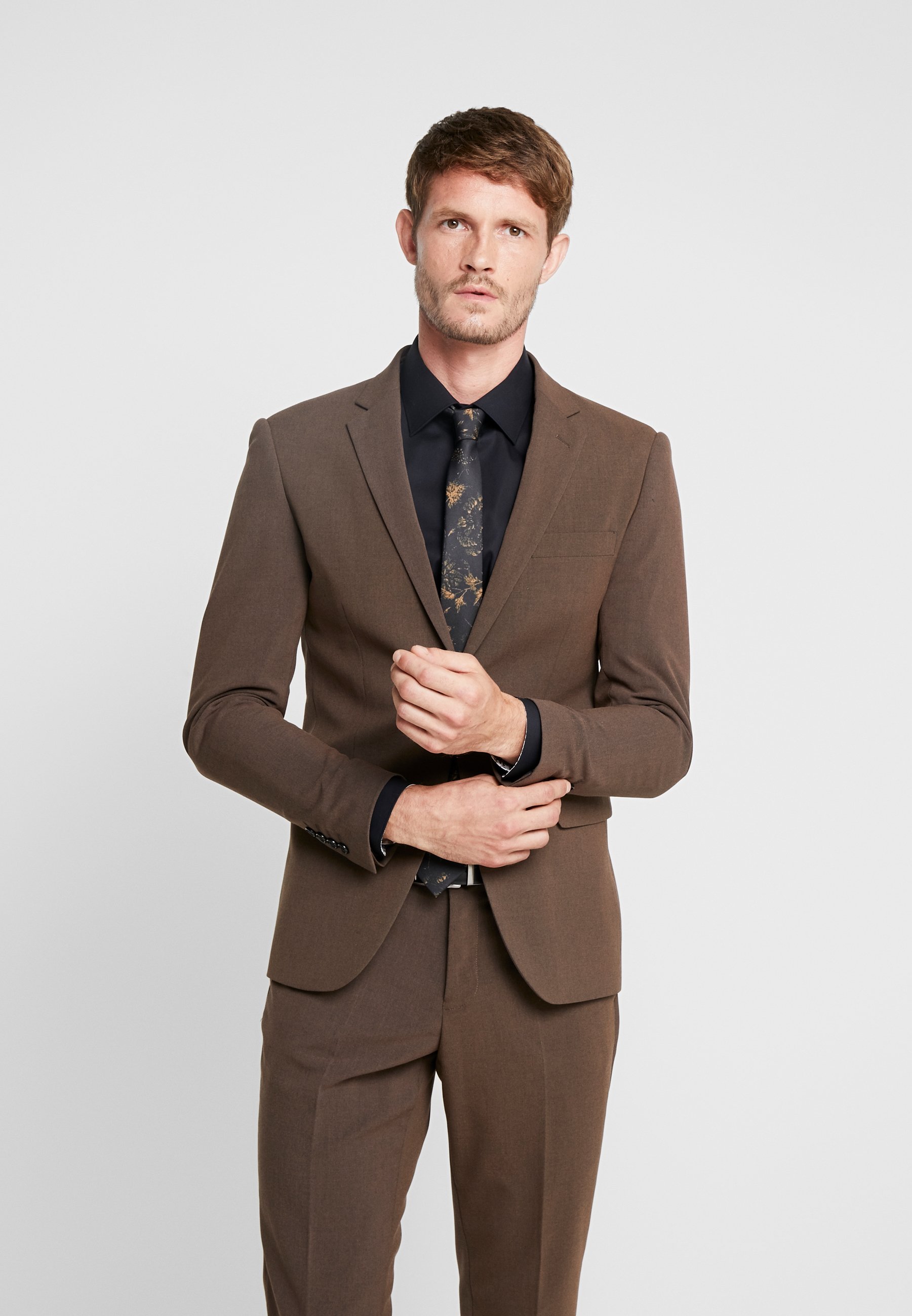 Lindbergh PLAIN MENS SUIT Dress brown melange Zalando.no Lindbergh Dress - brown melange
