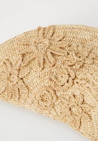 Vanessa Bruno Clutches - naturel