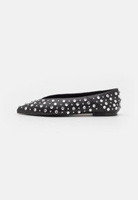 Steve Madden Baleriny
