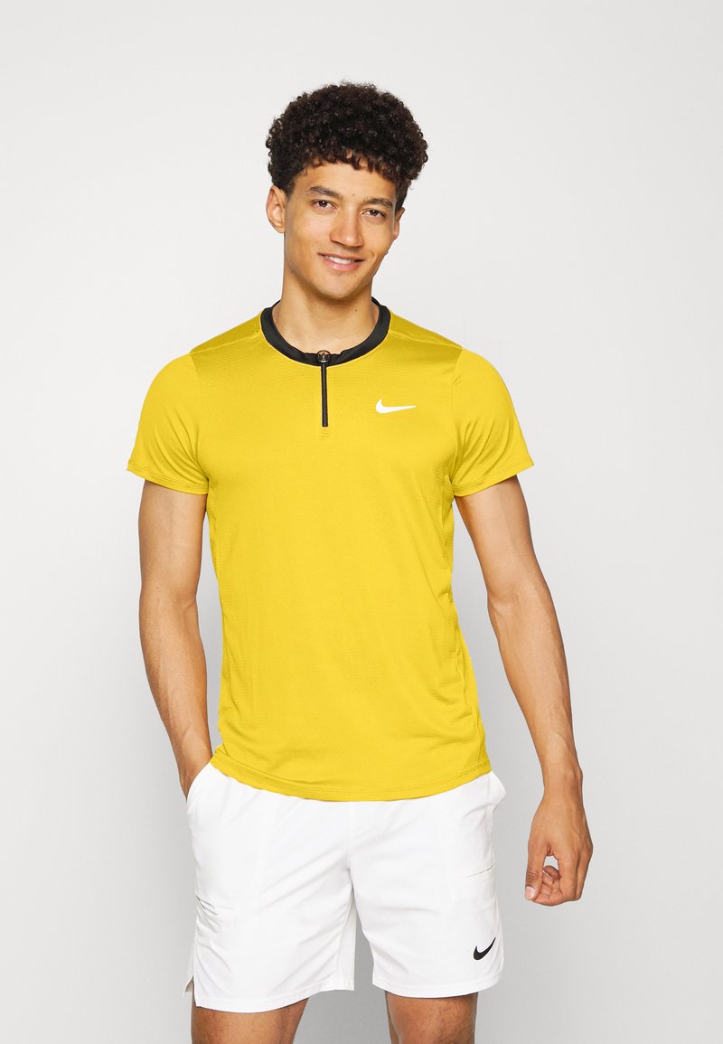 Nike Performance CT DF ADVTG Tshirt de sport yellow ochre/black