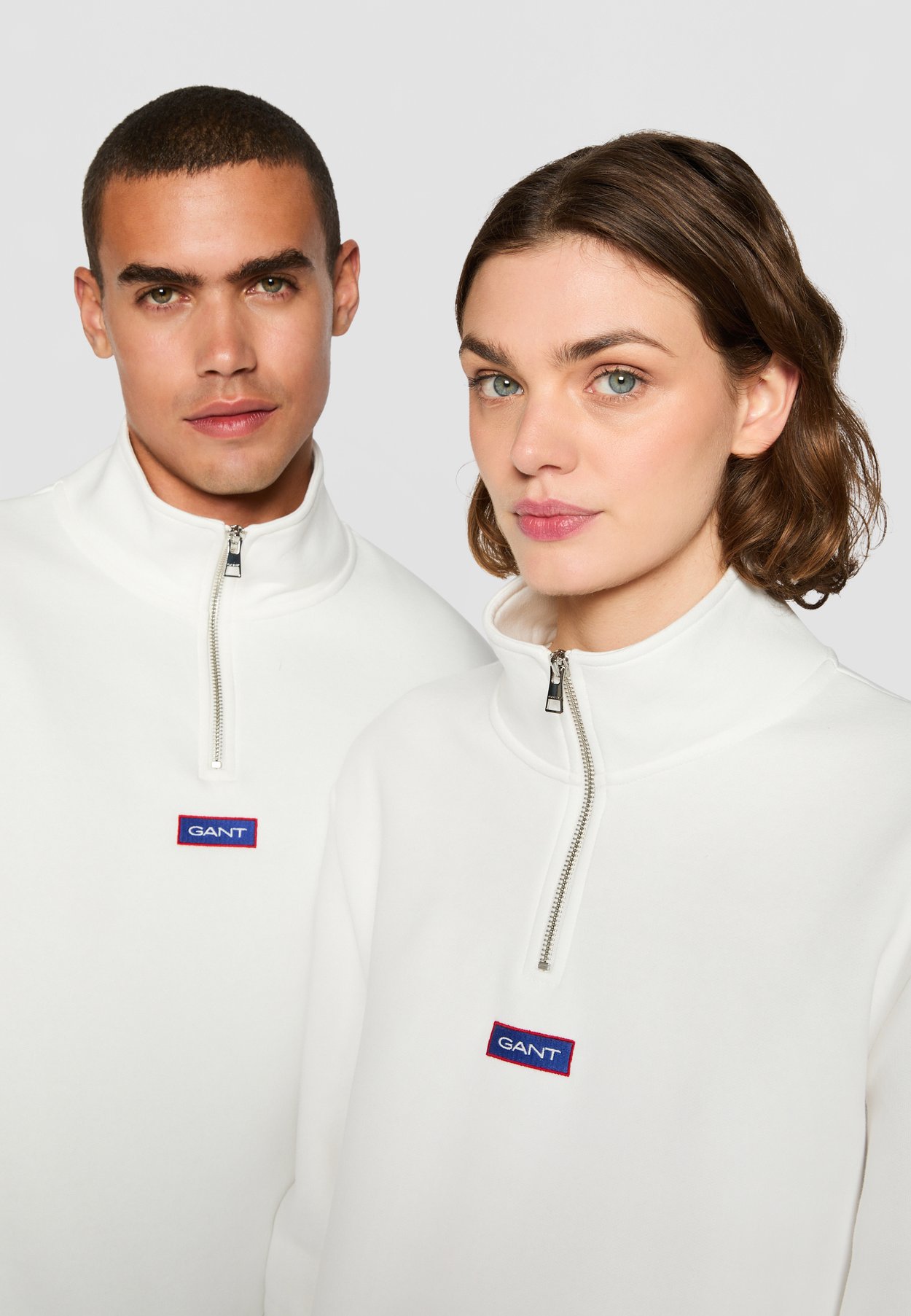 EXCLUSIVE HERITAGE 2.0 REG HALF ZIP SWEAT