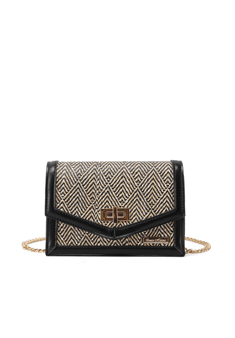 Borsa a tracolla in pelle sintetica nera con un motivo a spina di pesce intrecciato. Presenta una chiusura dorata e una tracolla a catena. Forma rettangolare compatta.