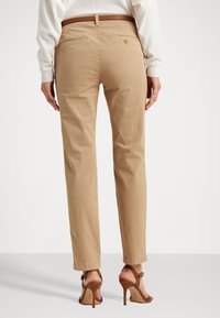 Lauren Ralph Lauren Chinos - tan
