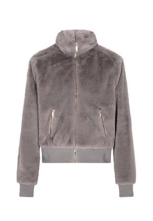 Kurze graue Kunstpelzjacke mit hohem Kragen, vorderem Reißverschluss und zwei seitlichen Reißverschlusstaschen. Gerippte Saumabschlüsse verleihen dem Design Textur.