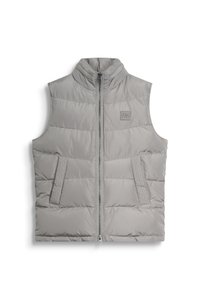 Svjetlosiva puffer prsluk s visokim ovratnikom, prednjim zatvaračem i dva ravna džepa. Ima koso šivanje na džepovima i oznaku logo.