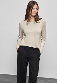 Street One PULLOVER - Strickpullover - beige