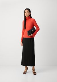 Marc O'Polo LONGSLEEVE TURTLE NECK - Maglione - poppy red