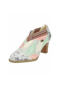 Chaussure à talon femme colorée avec motifs de feuilles pastel, bout marbré, talon empilé et élastique rayé multicolore sur le dessus.