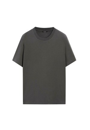 T-shirt gris foncé à manches courtes avec col rond en coton, ourlet droit, présenté sur un fond blanc.