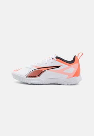 ULTRA 5 PLAY TT JR UNISEX - Jalkapallokengät nurmikolle - white/black/glowing red