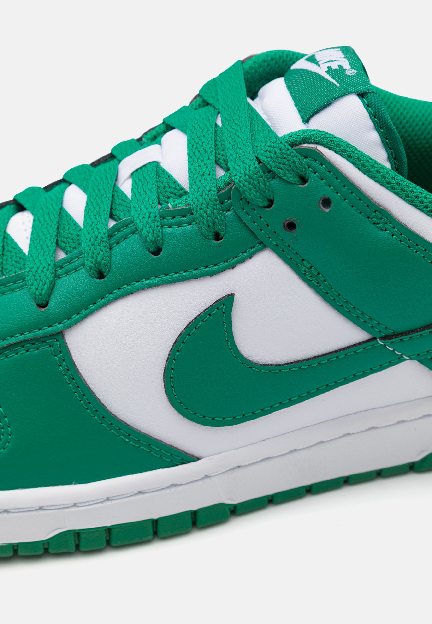 Nike Sportswear DUNK LOW RETRO UNISEX - Sneakers basse - white