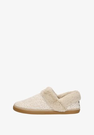 Beige gewebter Schlupfschuh mit tan-farbener Gummisohle und weichem Kunstpelzbesatz am Kragen.