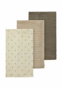Zestaw trzech bawełnianych muślinowych ściereczek. Jedna w kolorze kremowym z brązowym wzorem serc, jedna w jednolitym kolorze beżowym oraz jedna w ciemnooliwkowym. Miękka, teksturowana powierzchnia.