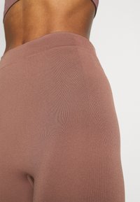 Weekday Legging - brown