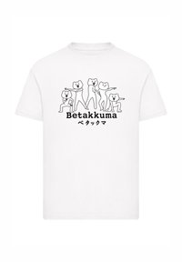 White cotton t-shirt featuring a graphic of five bear characters in black outline, with the text "Betakkuma" in bold below.
