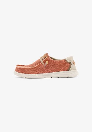 Koala Bay, CASUAL WALLABEE – SUPREMA - Zapatos con cordones - naranja