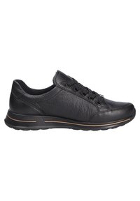 Zapatilla de cuero negra con punta redonda, cuello acolchado y diseño con cordones. Superficie texturizada con acentos sutiles y suela de goma.