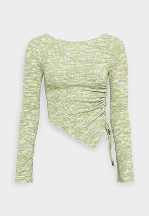 Long sleeved top - green