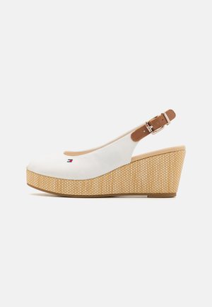 Tommy Hilfiger ICONIC ELBA SLING BACK WEDGE - Sandaler m/ kilehæl - ecru