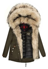 Parka verde oliva con capucha de pelo sintético desmontable. Presenta un interior negro acolchado, botones de metal y cierre de cremallera. Textura suave y diseño cálido.
