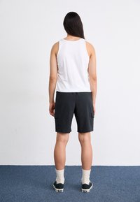 Thumbnail Image 4