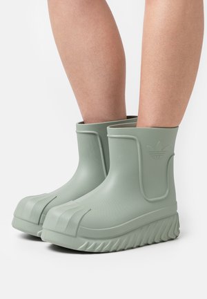 ADIFOM SUPERSTAR - Botas de agua - silver green/core black