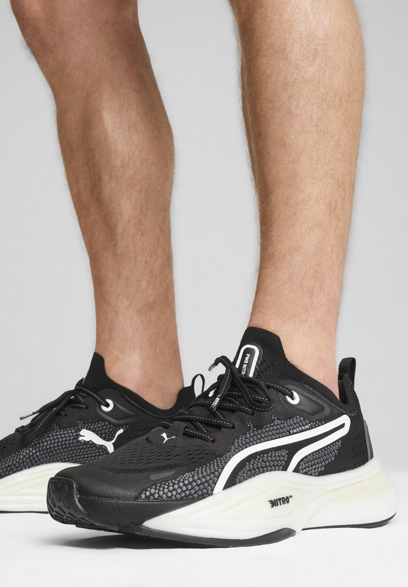 Puma PWR NITRO SQD2 - Chaussures de running sur route - black white
