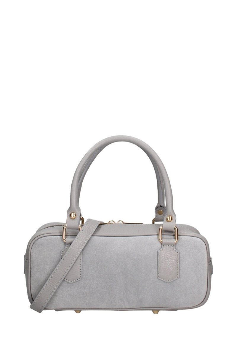 Borsa a mano grigia in suede con due manici superiori e una tracolla rimovibile. Dettagli in metallo dorato e forma rettangolare con chiusura a zip.