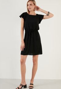LELA REGULAR FIT - Päevakleit - black
