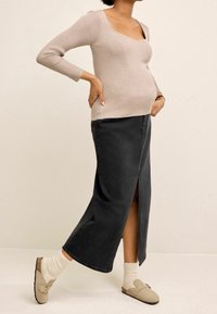 Next Farkkuhame - black