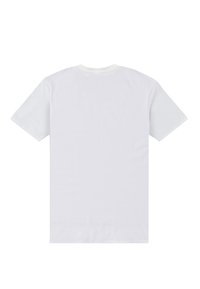 Bílá bavlněná tričko s krátkým rukávem, kulatým výstřihem a hladkou texturou. Pohled zezadu neobsahuje žádné grafiky nebo vzory. Jednoduchý design.