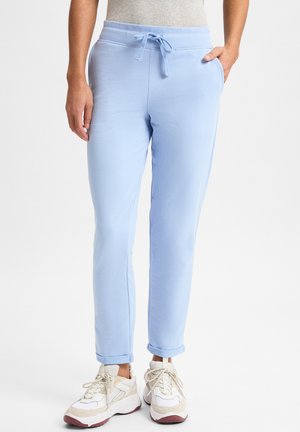 Pantaloni jogger azzurri con una fascia in vita elastica e cordoncino regolabile. Presentano tasche laterali e una vestibilità affusolata con orli arrotolati.