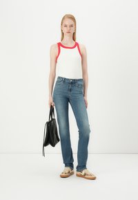 ONLY ONLWAUW MID WAIST - Jean slim - medium blue denim