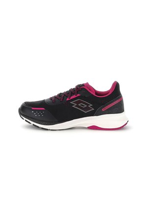Trainers - black